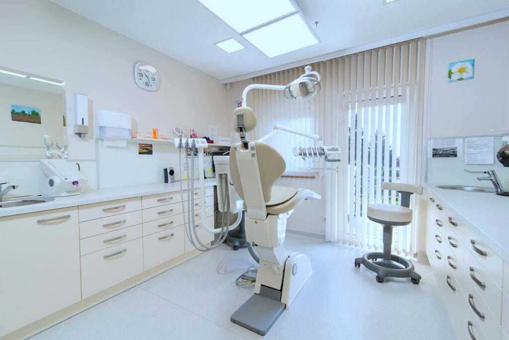 Gelencsér Dental und WEFA-Tours – Ein Garant für zahnmedizinische Exzellenz und Reisekomfort